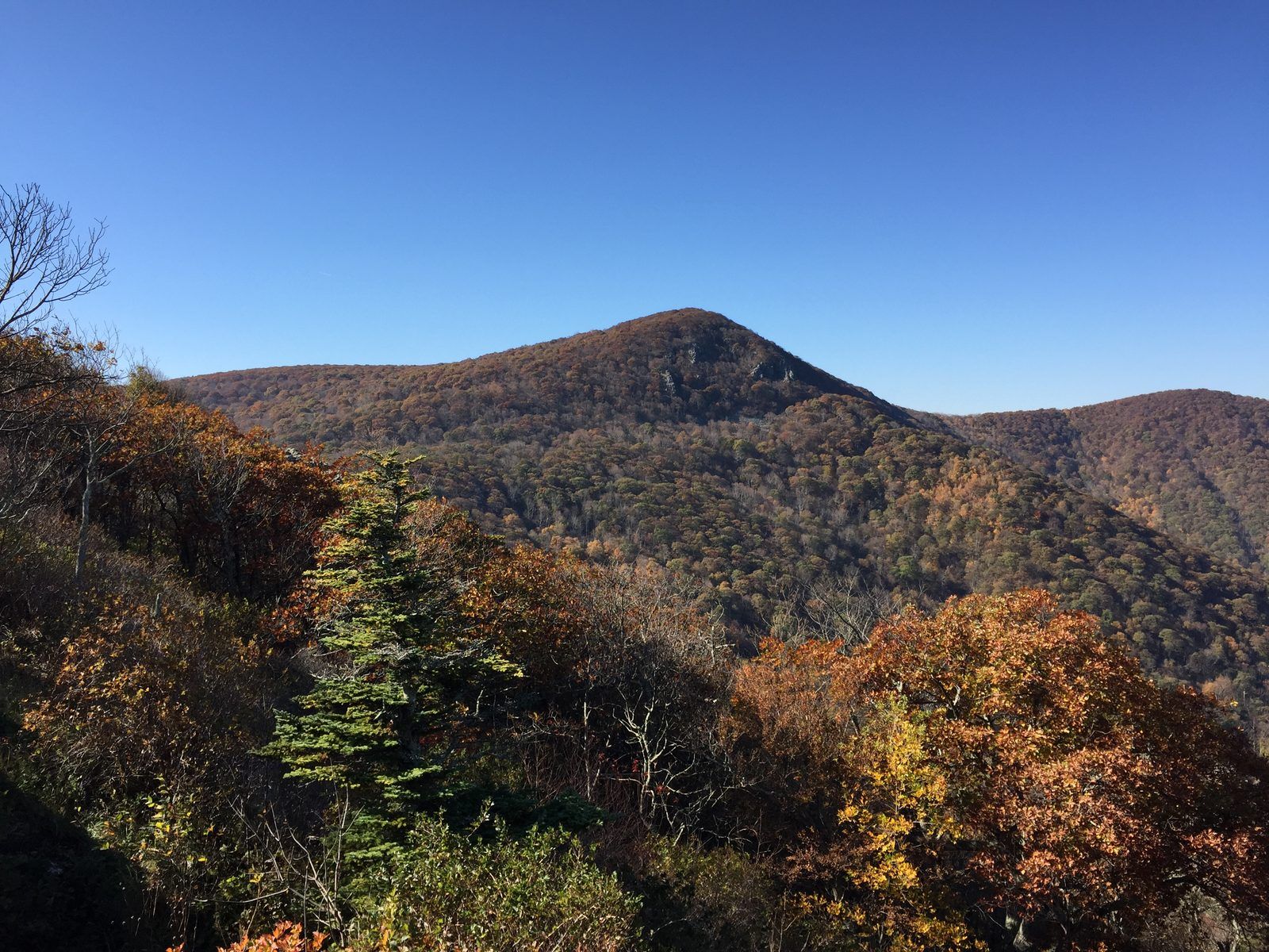 2016-10-25 11 00 46 View southwest from the Crescent Rock Overlook along Shenandoah National Park's Skyline Drive in Page County, Virginia